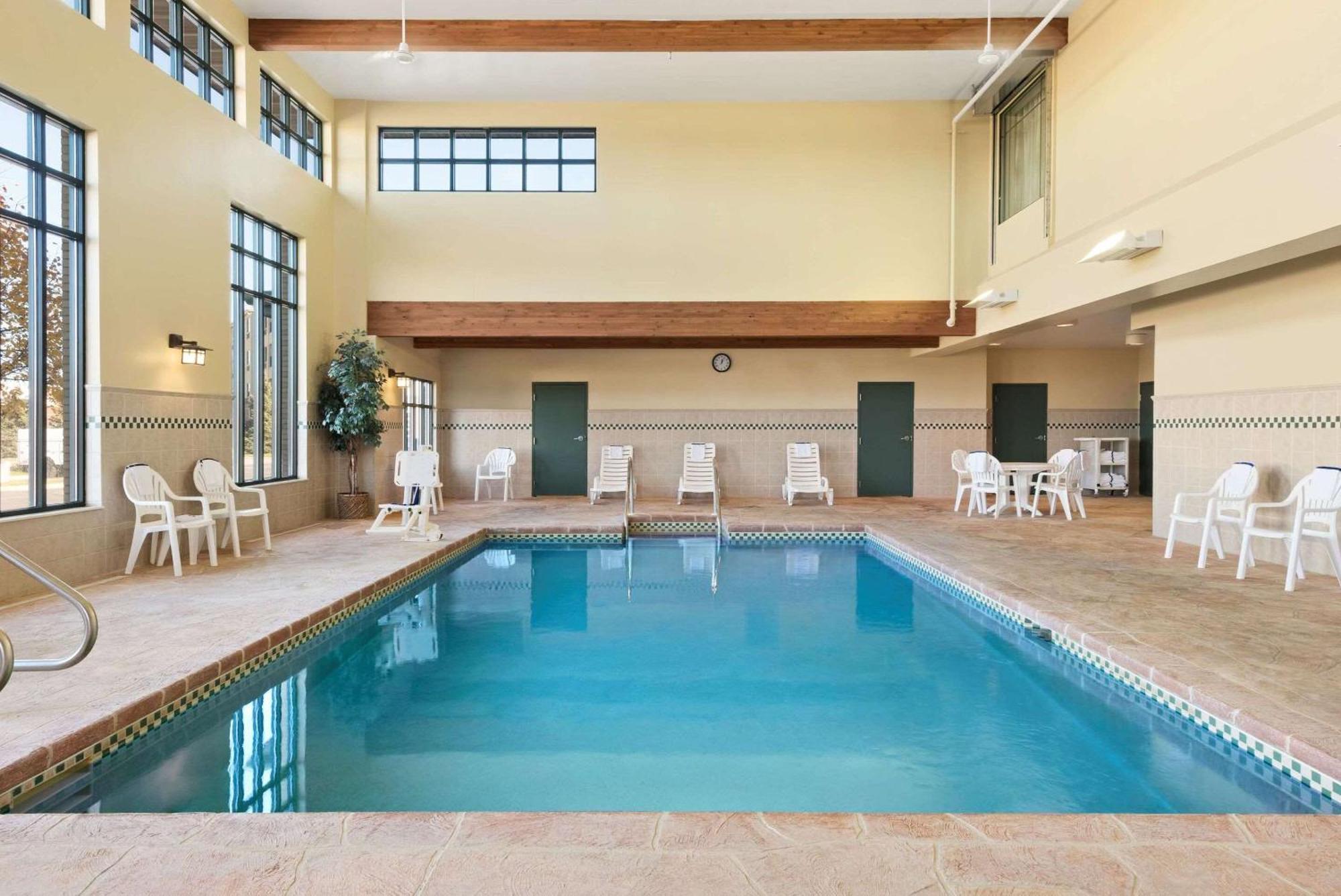 Country Inn & Suites By Radisson, Madison West, Wi Middleton Εξωτερικό φωτογραφία